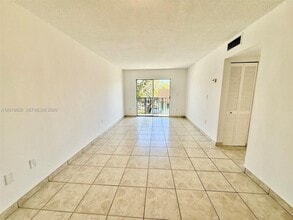 Building Photo - 1530 SW 2nd St