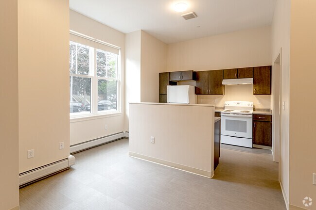 1BR, 1BA - Deering Place Apartments