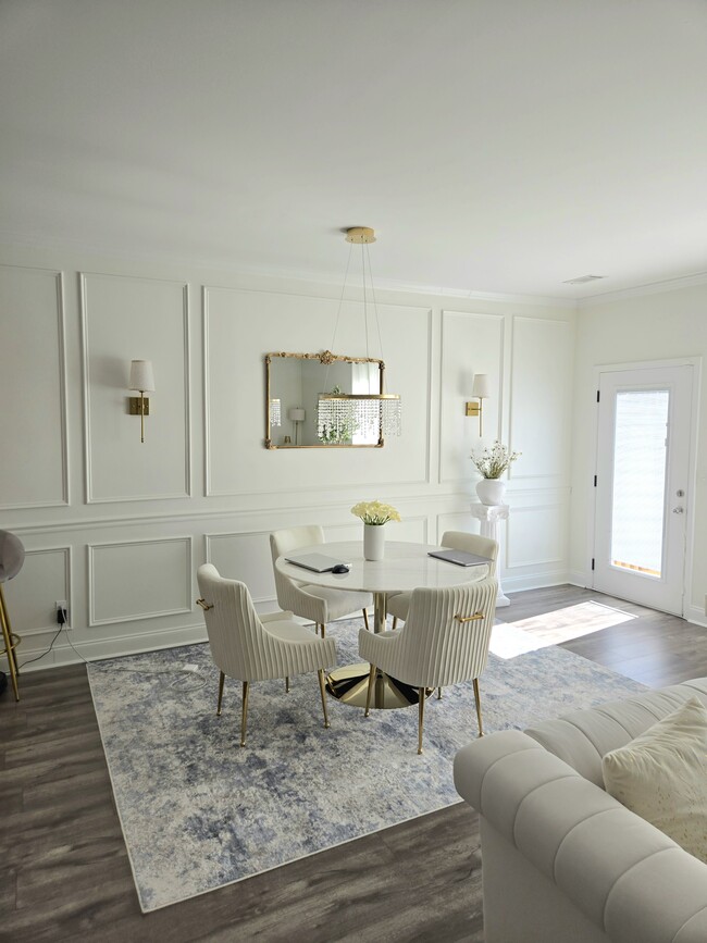 Foto del edificio - 211 Jackson Pl NW