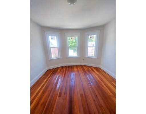 Foto del edificio - 11 Groveland St