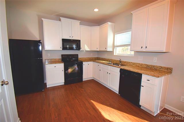 Building Photo - 8406 Candlenut Dr