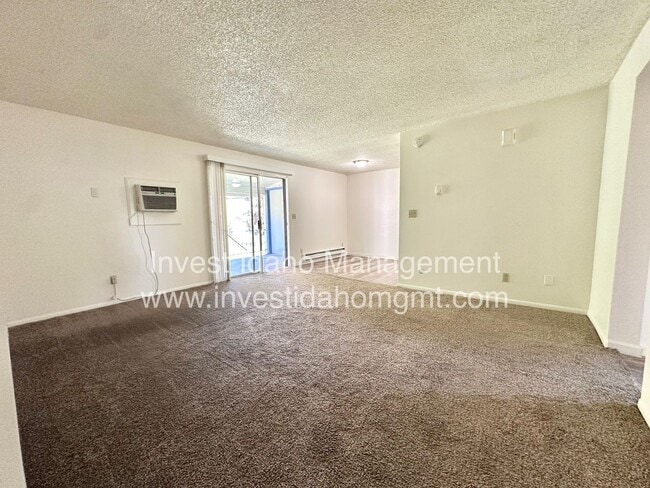 Building Photo - 3970 W Glenn St
