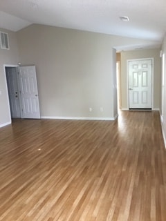 Building Photo - 211 Twinflower Ln
