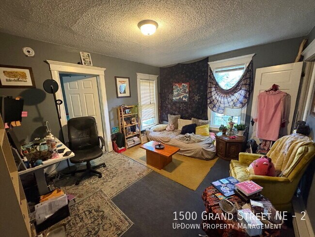 Foto del edificio - 1500 Grand St NE