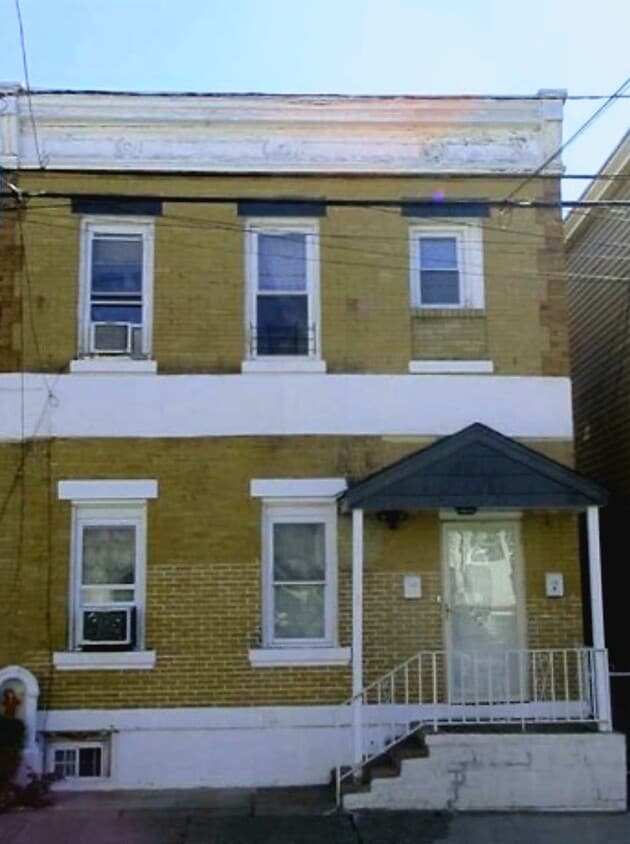 8 Irving Pl Unit 2, Garfield, NJ 07026 Room for Rent in Garfield, NJ