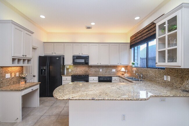 Foto del edificio - 3326 Memorial Crest Blvd