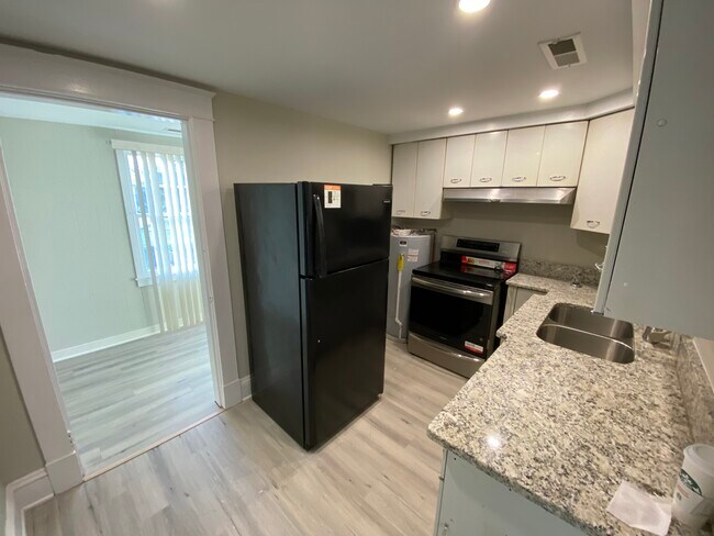 Foto del edificio - 4812 Chamberlayne Ave