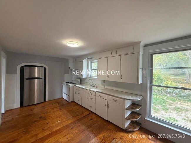 Building Photo - 91 Castine Rd