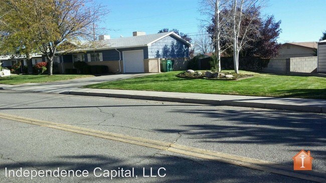 Foto del edificio - 3504 N Sunset Ave