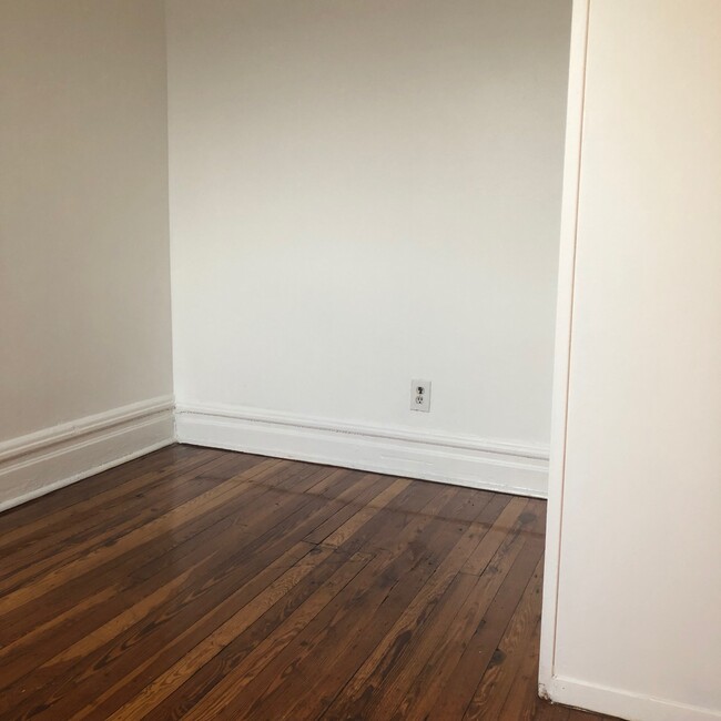 3rd bedroom - 132 17th St