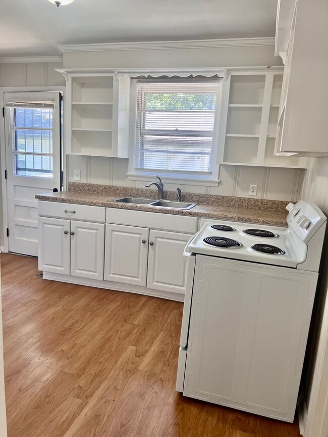 Photo - 1208 Chester Avenue Apartment