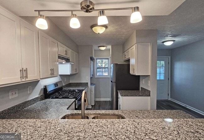 Building Photo - 6627 Banbury Ct NW