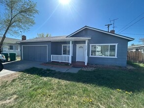 Building Photo - 1725 Grassland Pl