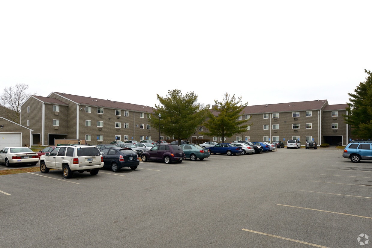Crescent Park Apartments Riverside, RI