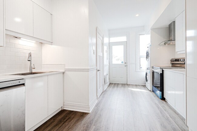 kitchen - 4274 Av Des Érables