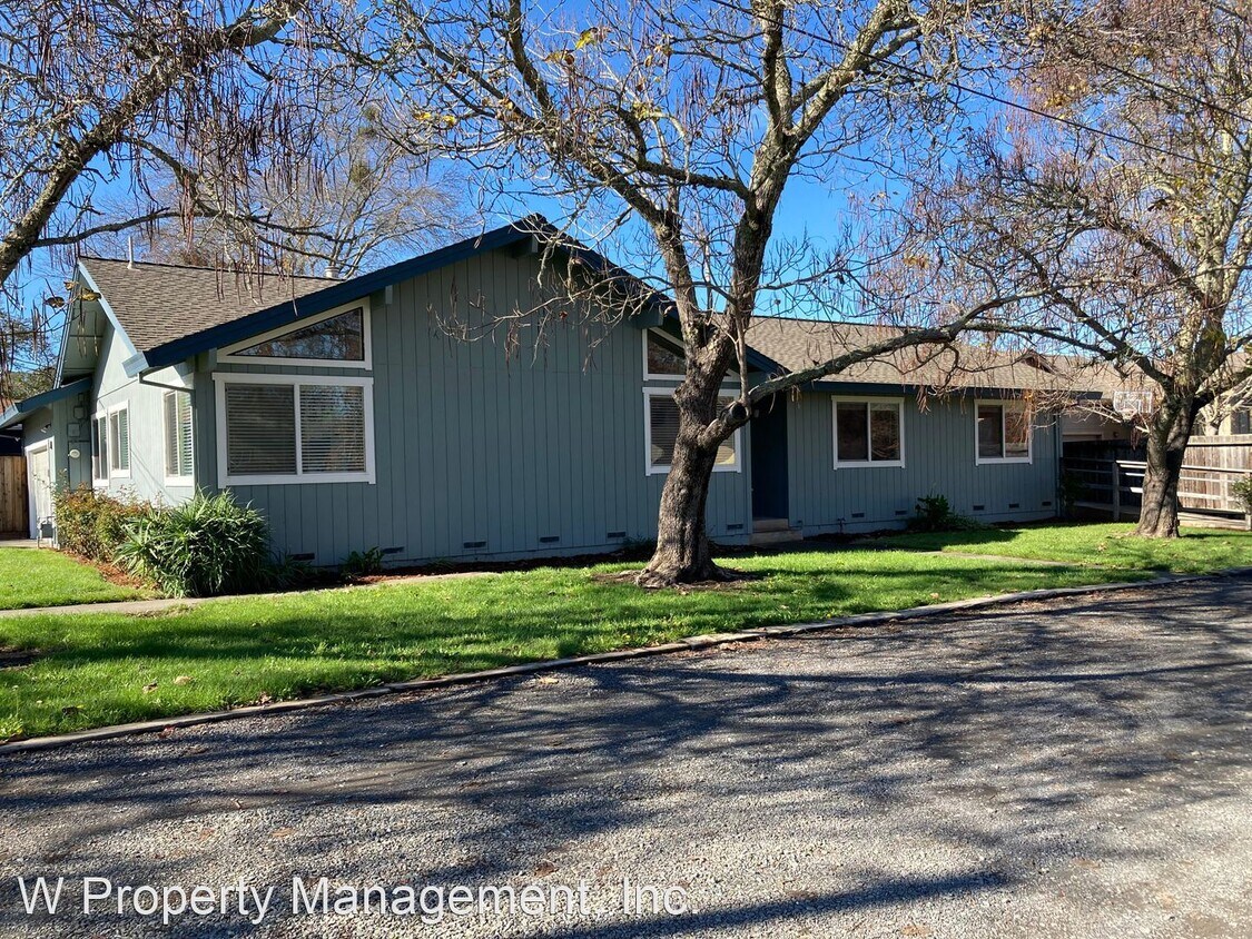 Primary Photo - 3 br, 2 bath House - 1225 Gumview Road