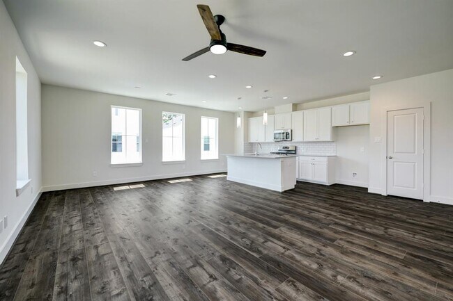Building Photo - 5207 Burress Springs Ln