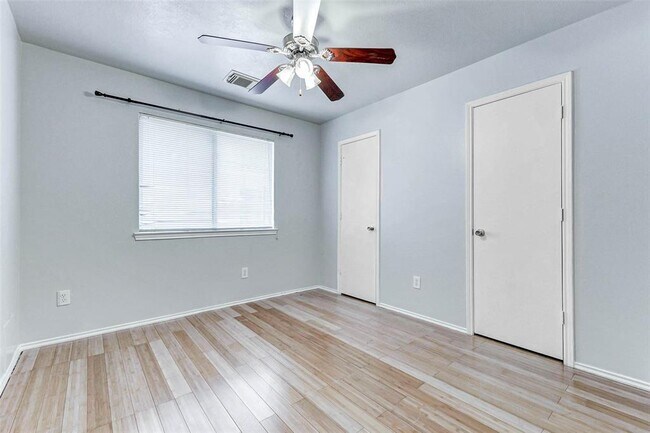 Building Photo - 4722 Windy Cypress Ct