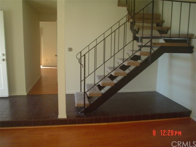 Foto del edificio - 3661 Farquhar Ave