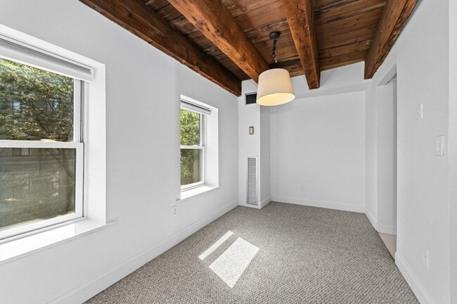 Foto del edificio - 120 Commercial St