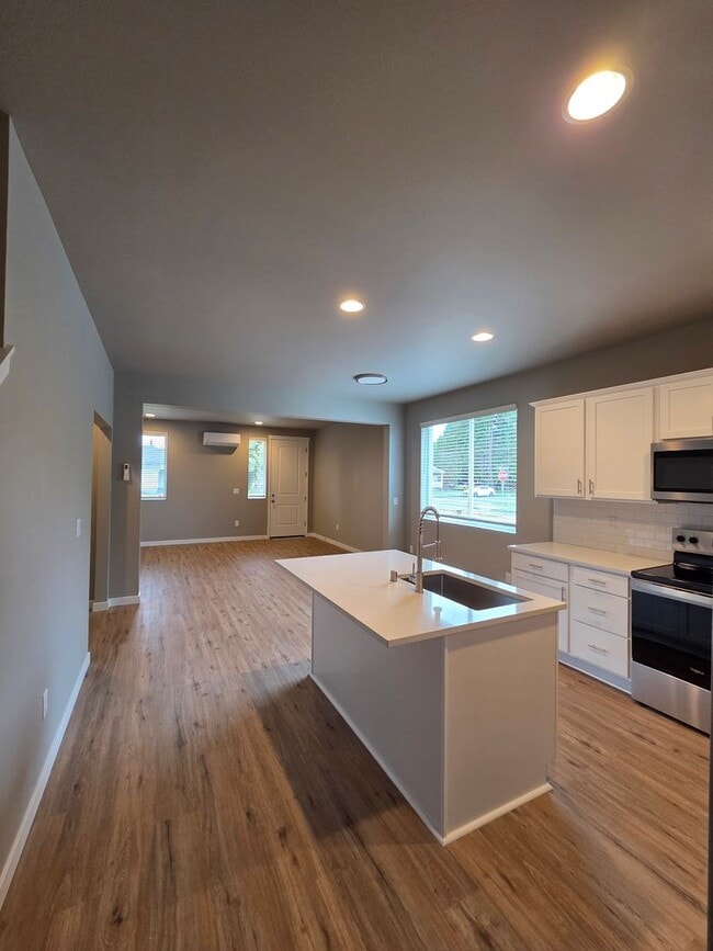 Building Photo - New Rental with Superior Features
