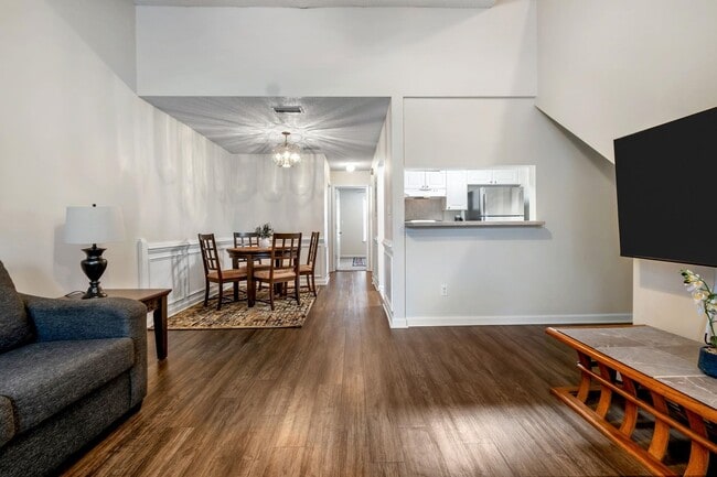 Foto del edificio - 119 Belmont Rd