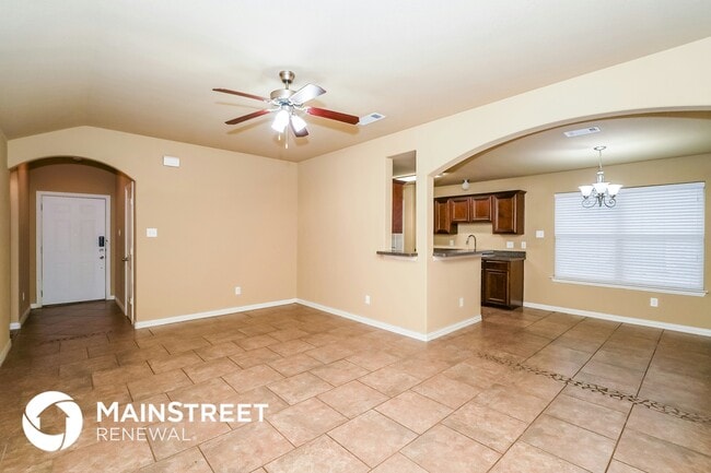 Building Photo - 7625 Hollow Forest Dr
