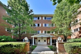 Building Photo - 950 Washington Blvd