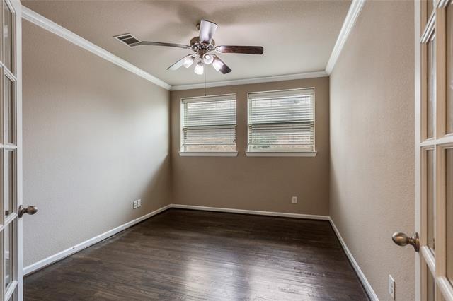 Foto del edificio - 5804 Silverton Ave