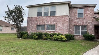 Building Photo - 308 Teakwood Ln