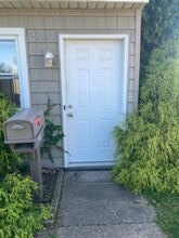 Building Photo - 2104 Emerson Ave