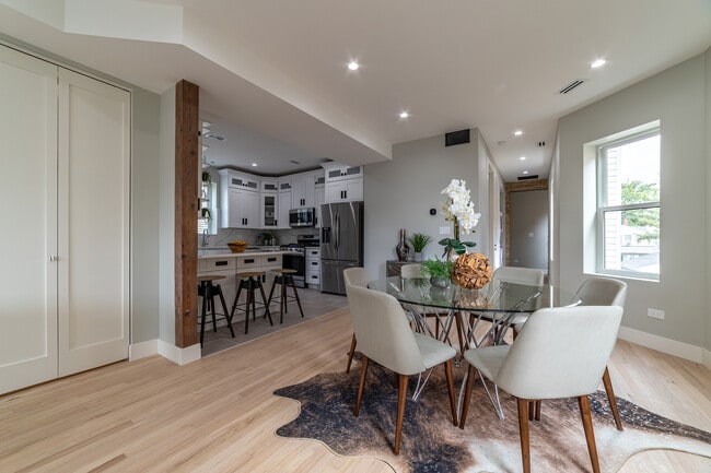 Foto del edificio - 4730 W Grace St