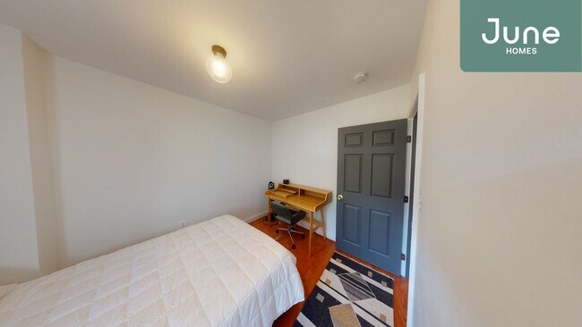 Foto del edificio - Twin room in 5-bed/3.5-bath Home