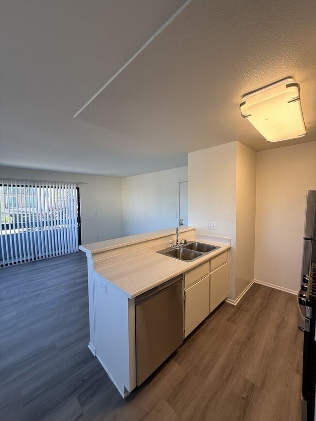 Interior Photo - Windward Isle