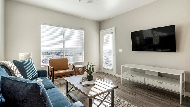 Foto del edificio - 1760 S Crismon Rd