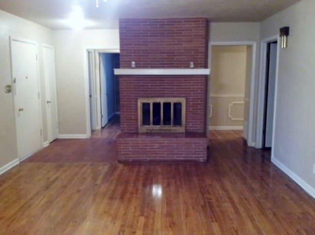 Photo - 2215 W Admiral Ave House