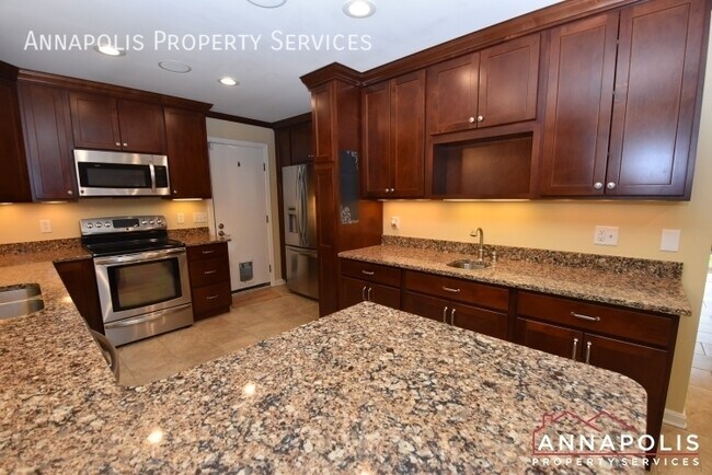 Building Photo - 1408 damsel lane
