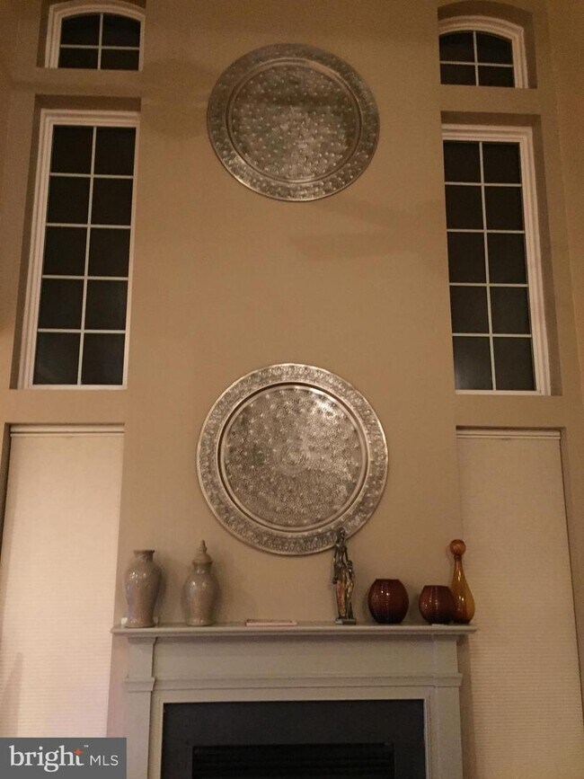 Foto del edificio - 104 Rolling Hill Dr