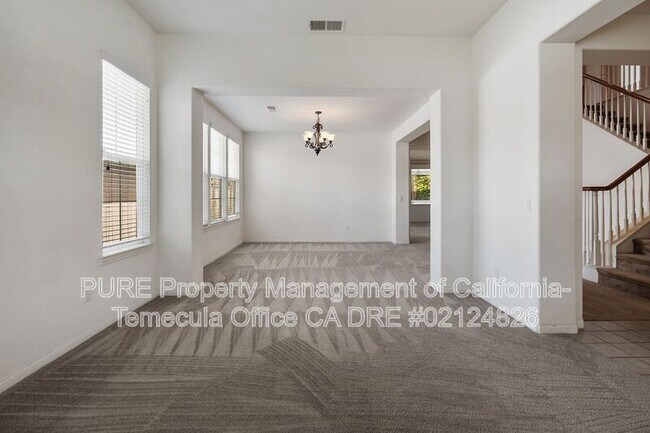 Foto del edificio - 32658 Dowling Ct