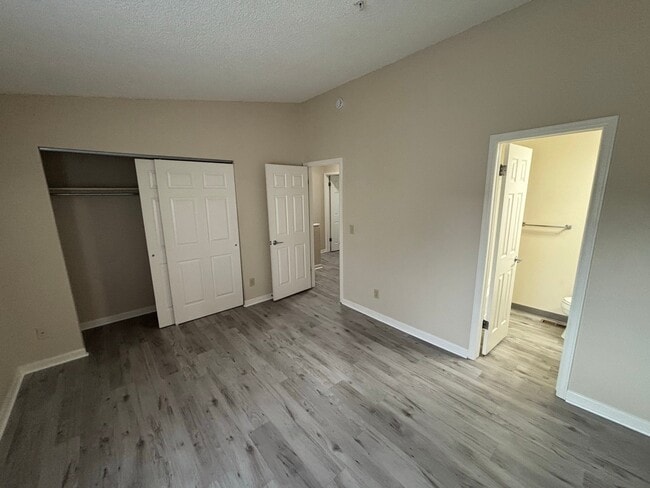 Building Photo - 626 Walden Cir