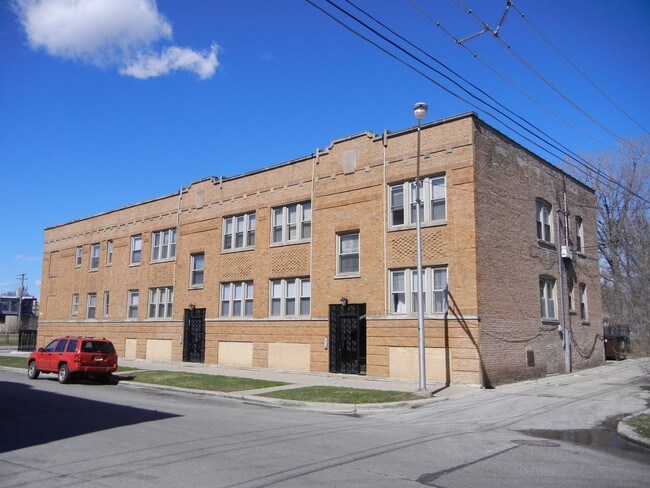 Building Photo - 7955 S Emerald Ave