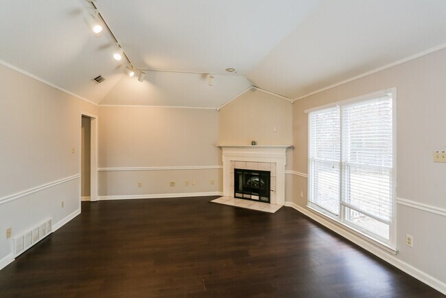 Foto del edificio - 8674 Leaf Manor Cove