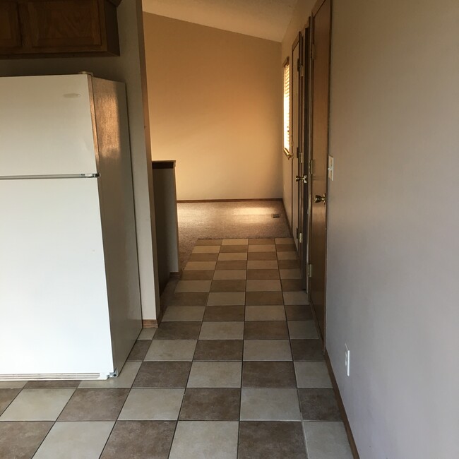 Building Photo - 3844 N Pepper Ridge St