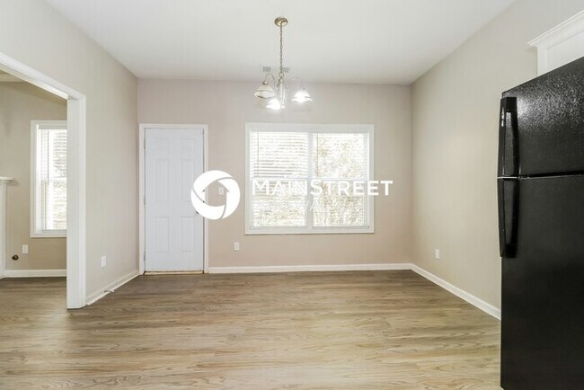 Foto del edificio - 5 Bedroom Pet-Friendly Home in Hiram, GA with Main Street Renewal