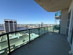 Building Photo - 1431 Ztp - Riverplace