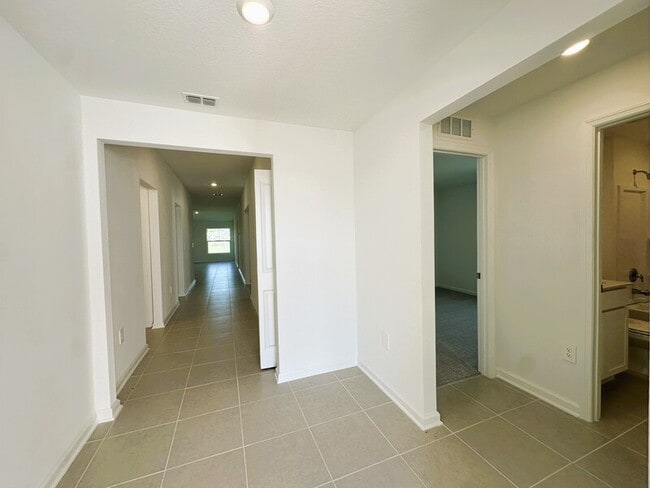 Building Photo - 3489 Chinotto Dr