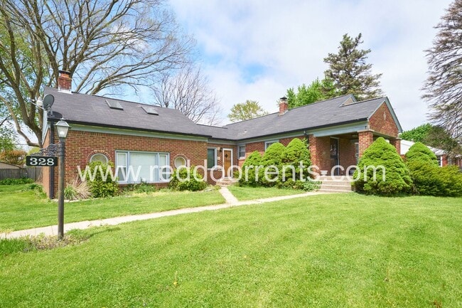 Charming 3-Bed Home with Separate Carriage... - Charming 3-Bed Home with Separate Carriage...