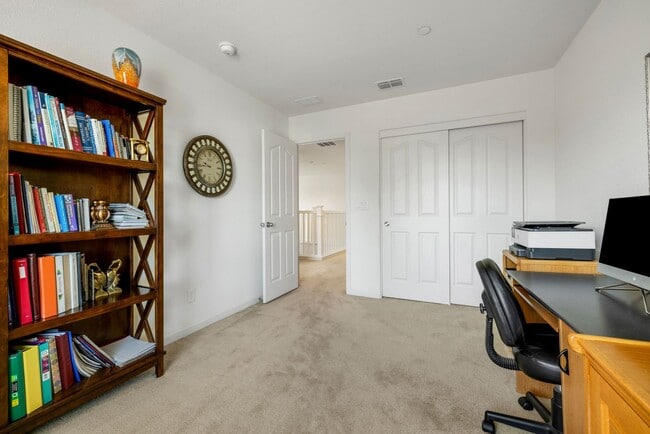 Building Photo - 4024 Weathervane Way
