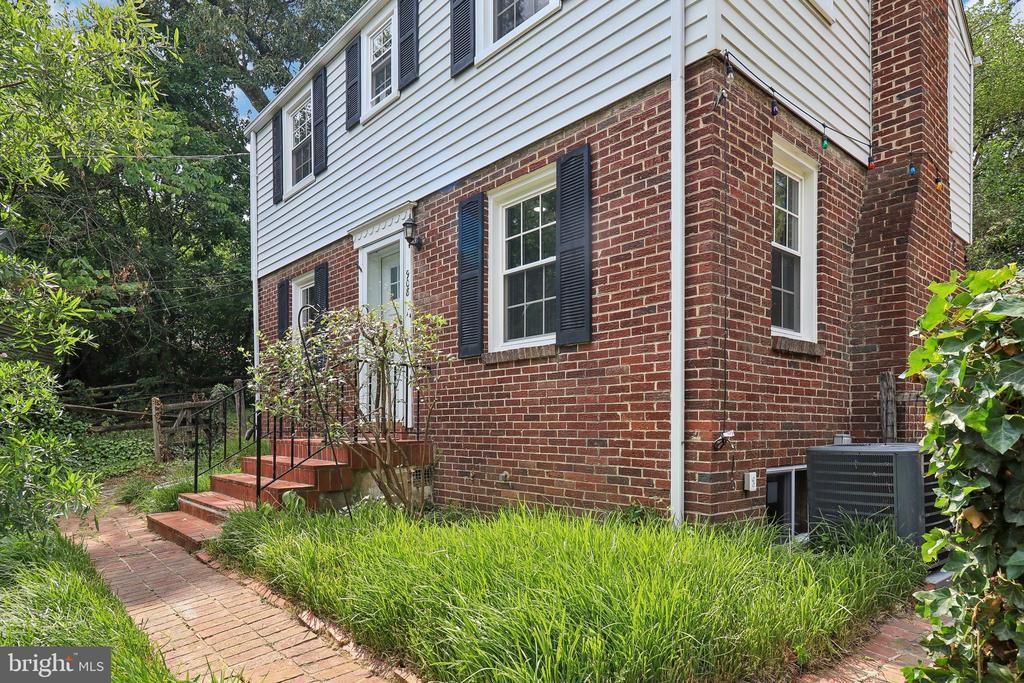 Foto principal - 908 Glaizewood Ct