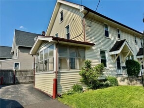 Building Photo - 235 E Elm St